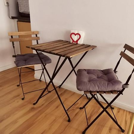 Kardinal Studios Wina Bagian luar foto